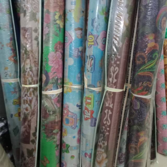 Karpet Spon Busa Ukuran 180x180 cm Double Print Depan Belakang 2 Motif -Motif Random-