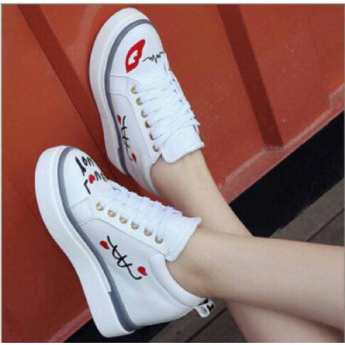 Sepatu boot tali motif wanita putih lucu modis casual korea sekolah keren