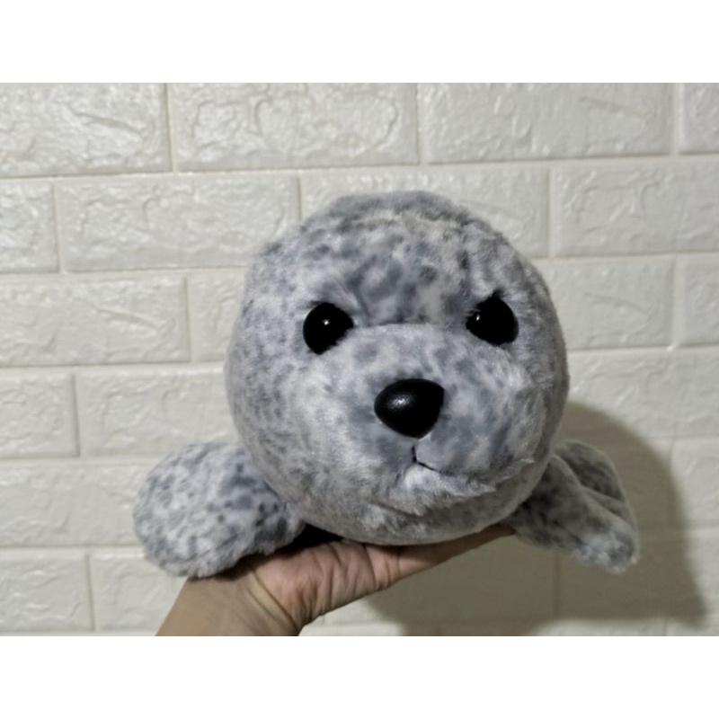 Boneka Anjing Laut Abu