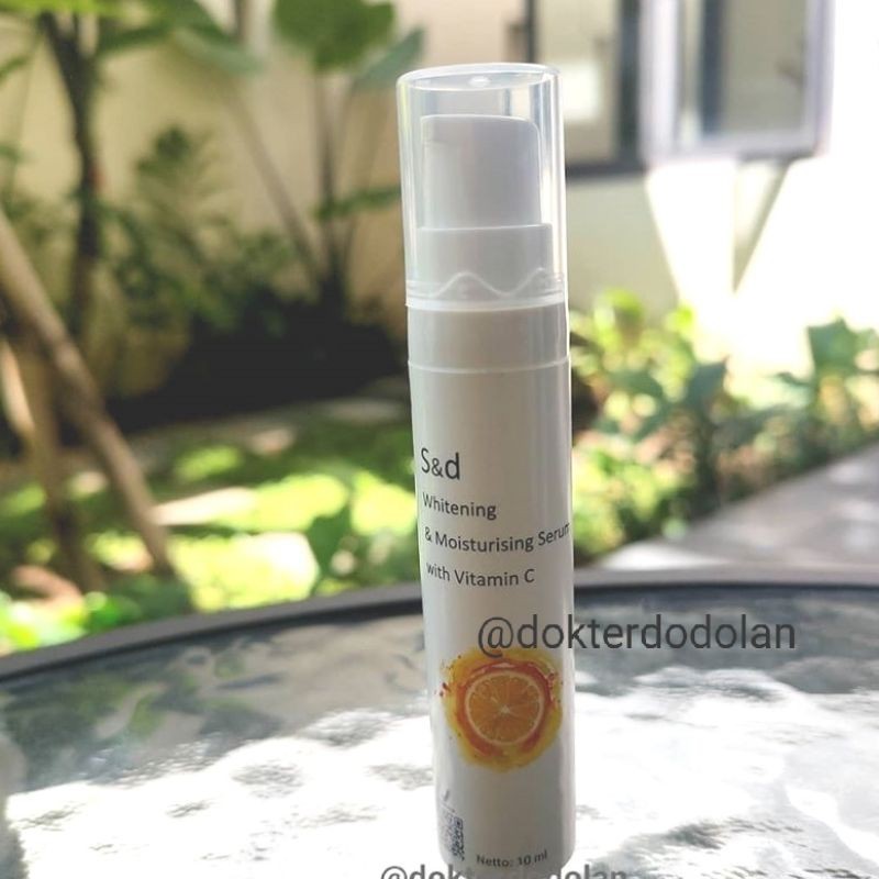 S&d whitening & moisturising serum vitamin c