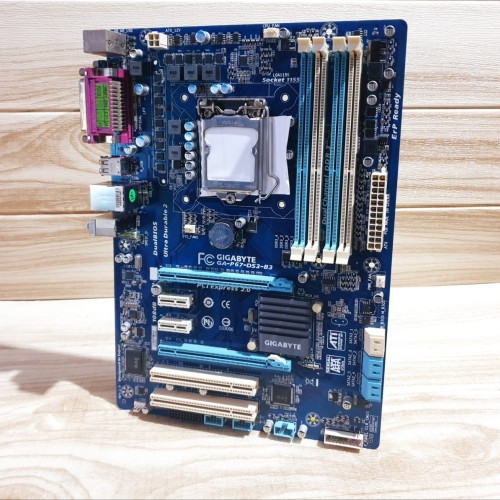 Motherboard Intel LGA 1155 P67 4 Slot ram VGA Offboard ASUS / GIGABYTE