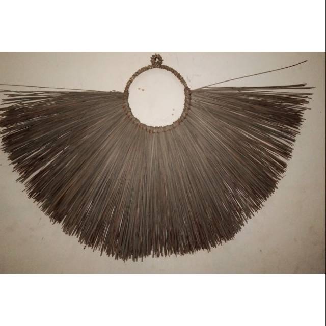 Dekorasi dinding bahan mendong