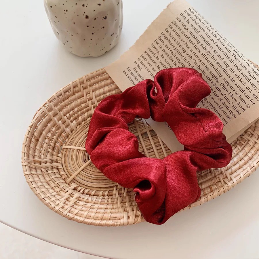 Ikat Rambut Satin Scruchie Fashion Korea [x]-Merah