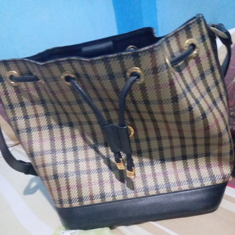 tas daks kulit asli