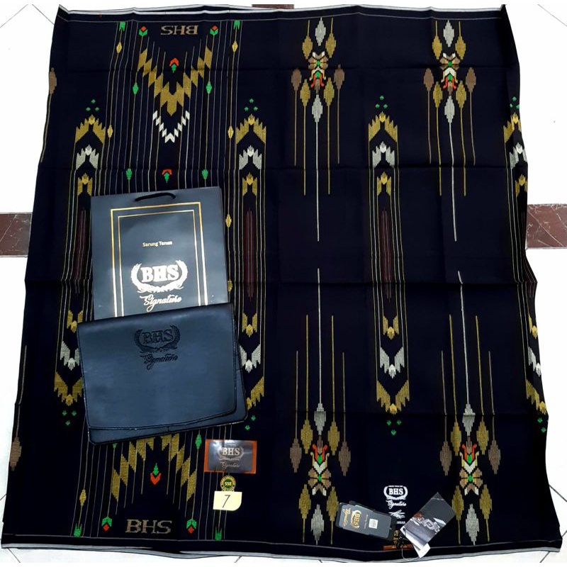 SARUNG BHS SSE SUTRA MESRES GOLD