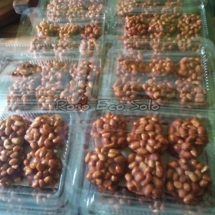 

Ampyang Kacang Rasa Original Mika isi 12