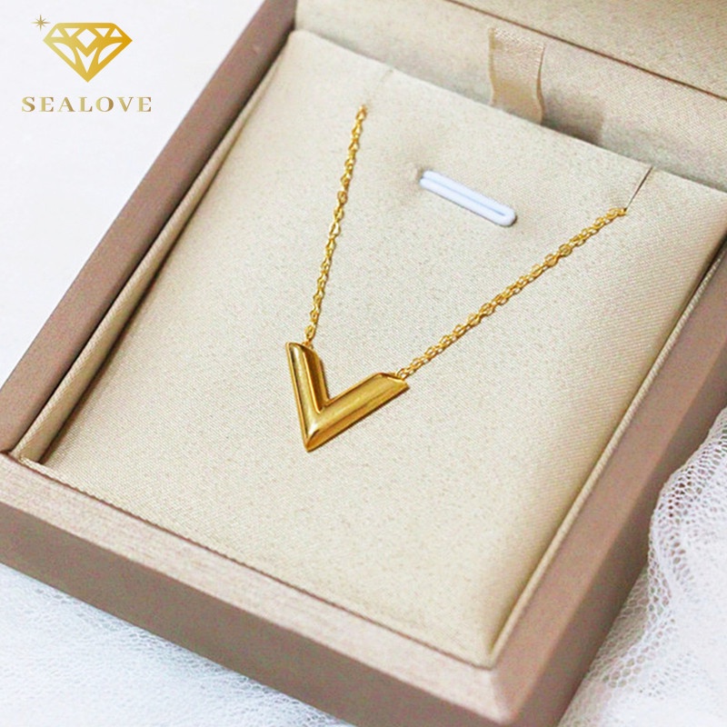 Kalung Titanium Wanita Liontin Huruf V necklace Emas 18k simple Anti Karat dan luntur Fashion Korean Style Perhiasan COD