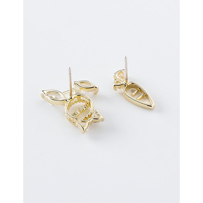 LRC Anting Tusuk Fashion Golden Zircon Radish Rabbit Asymmetric Stud Earrings D66124