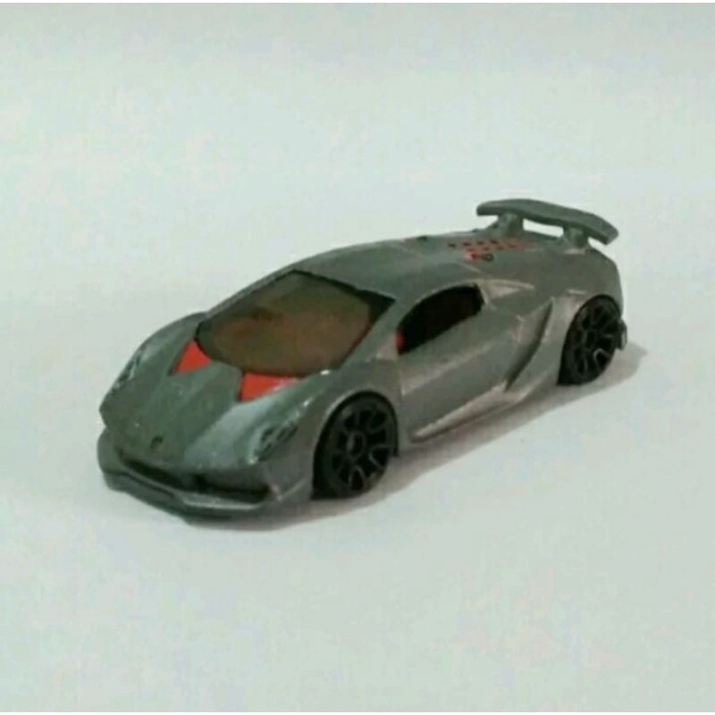 HotWheels Lamborghini Sesto Elemento