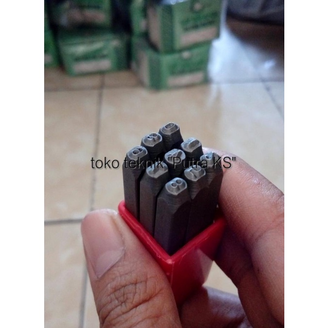 

Alat Ketok Angka 3mm Made In Germany