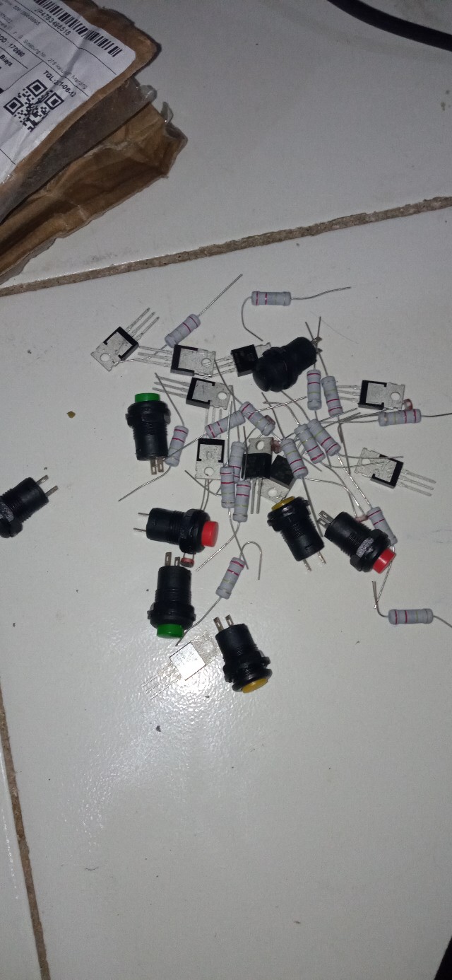 Transistor Bt 136