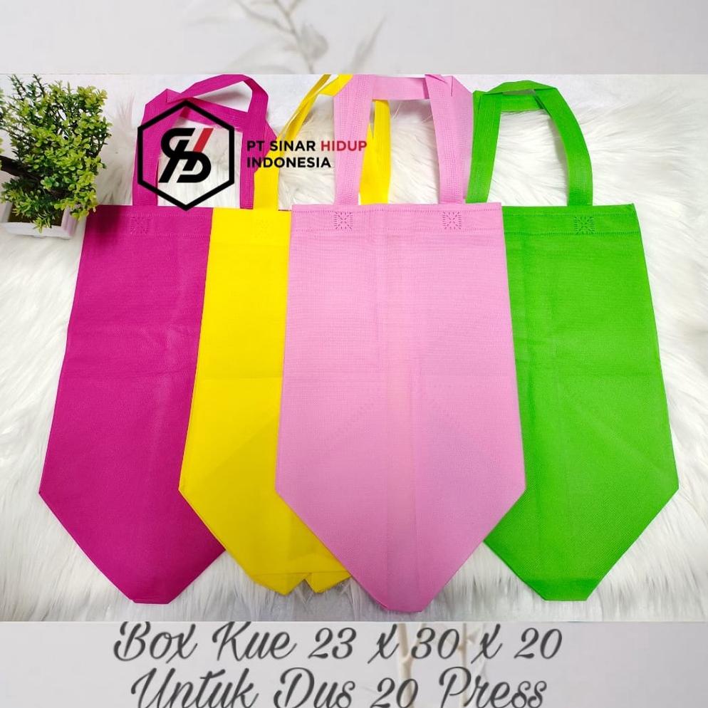 

Tas Godie Bag / Spunbond Kotak Nasi / Box Kue Press Ukuran 20 Perlusin