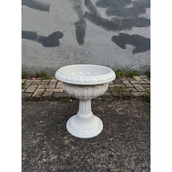 Pot Bunga Piala Kaki Tinggi Phylia 592 Putih