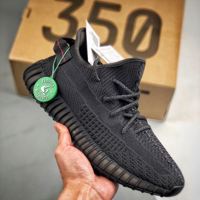 harga yeezy black reflective