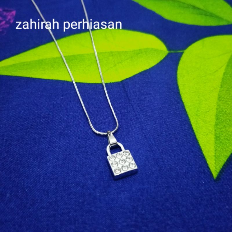 KALUNG WANITA TITANIUM MOTIF LIONTI GEMBOK PERTAMA TITANIUM 123