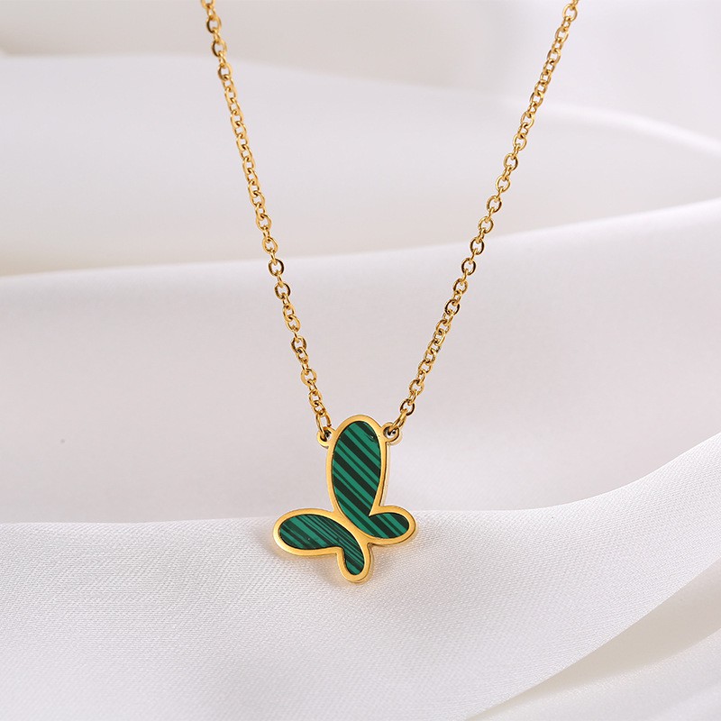 Kalung kupu hijau titanium anti karat korean style model terbaru