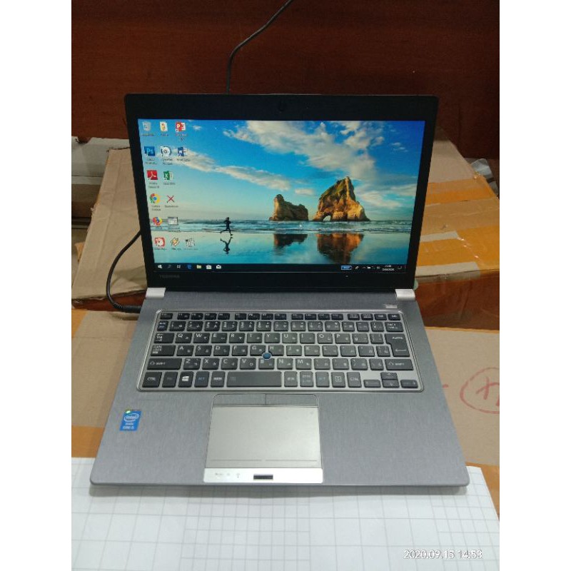 Laptop Ultrabook Slim Toshiba R634 i5 Gen 4 Mulus Bergaransi