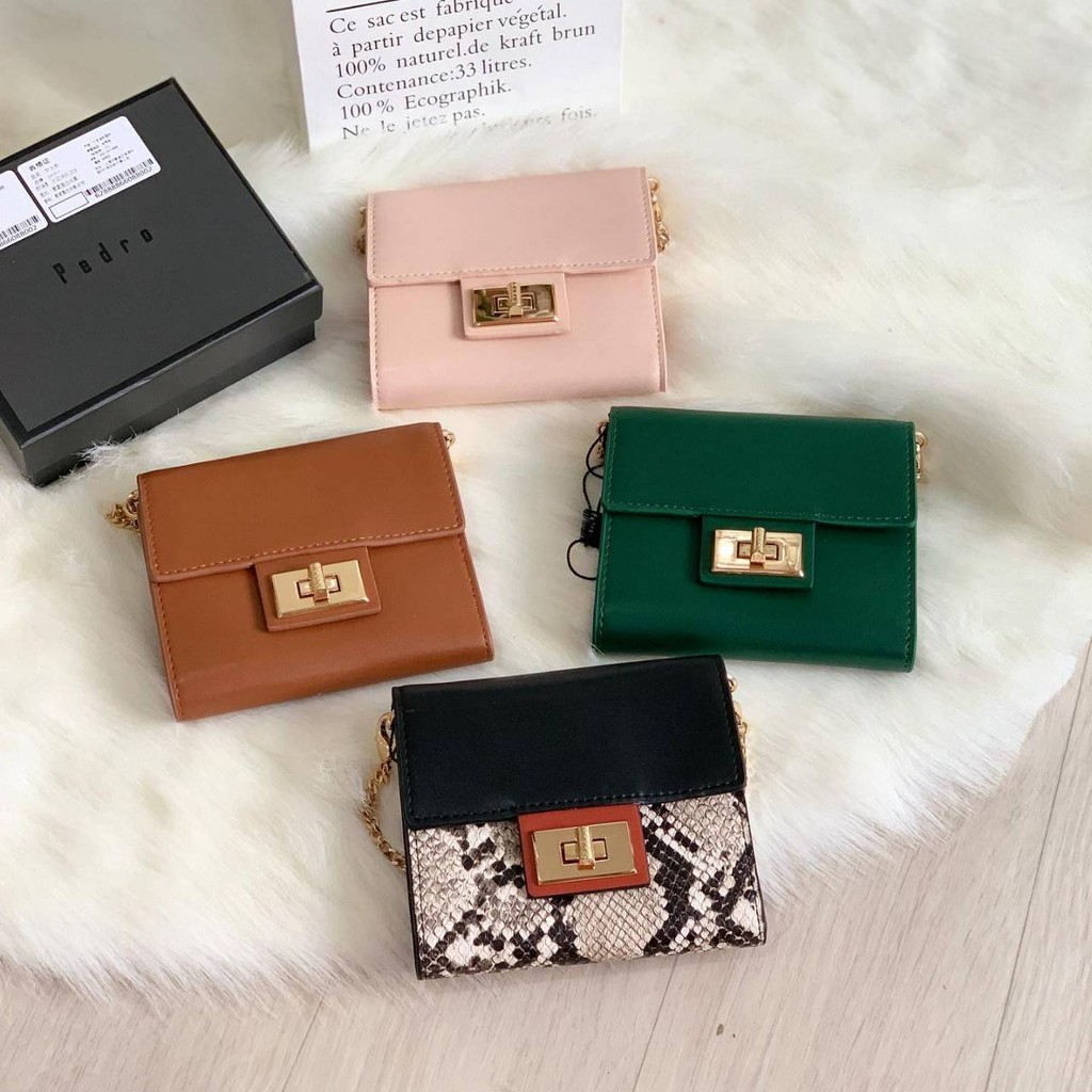 PEDRO LEATHER SHORT WALLET ON CHAIN 01152