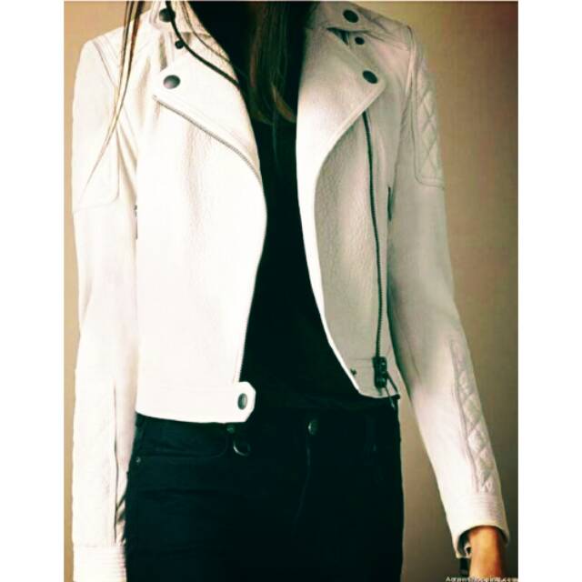 Jaket semi kulit putih wanita / white leather jacket for womans