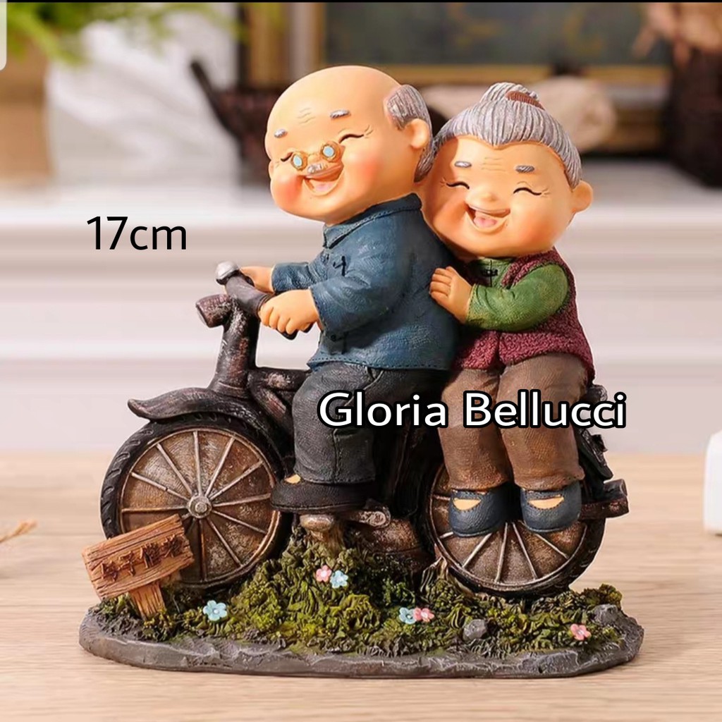 patung pajangan kakek nenek sepeda kado anniversary dekorasi home dekor