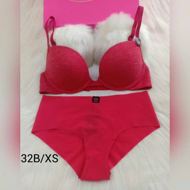 La Senza Bra Set by La Senza