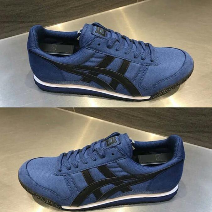 onitsuka tiger ultimate 81 on feet