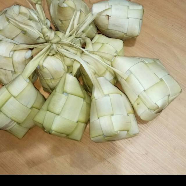 TERMURAH KETUPAT MATANG KETUPAT MATENG KETUPAT SIAP SAJI