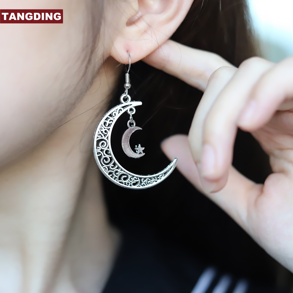 Anting Juntai Handmade Bentuk Bulan Sabit Gaya Vintage Punk Untuk Wanita