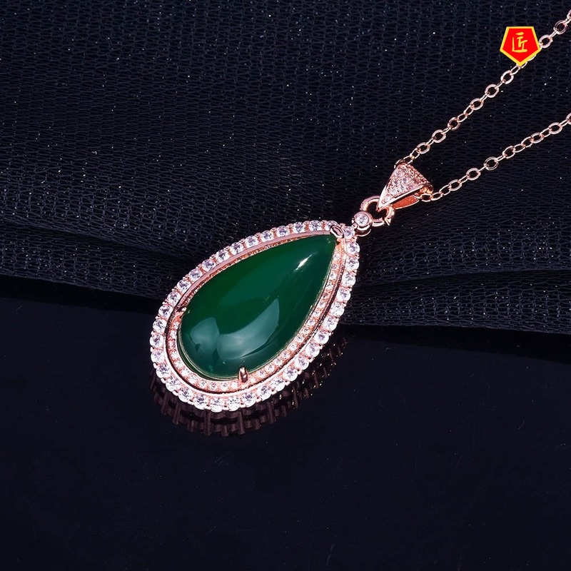 [Ready Stock]Micro-Inlaid Diamond Chalcedony Pendant 18K Rose Gold Necklace Women's Elegant Fashion