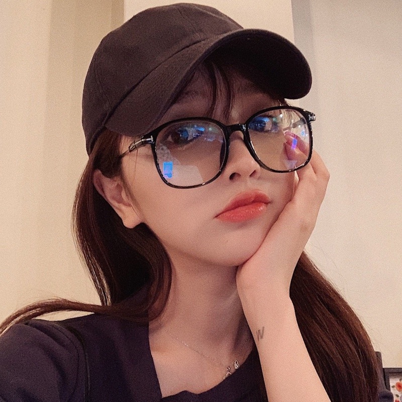 (YUZHU) Kacamata Bingkai Transparan Fashion Korea Wanita INS Gaya Klasik Perlindungan Radiasi Eyeglasses