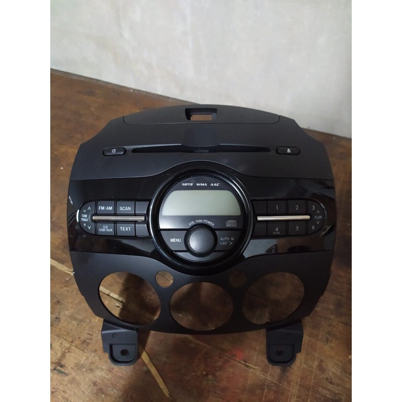 head unit Mazda 2