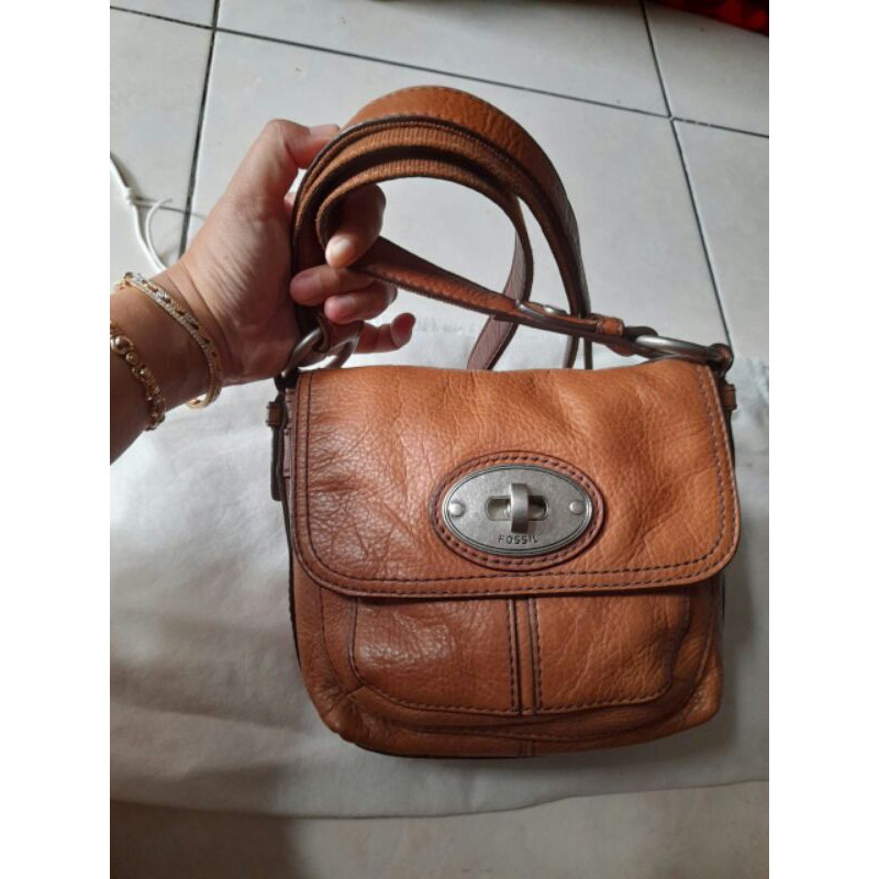 tas fossil maddox turnlock preloved