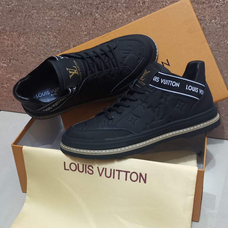 Sepatu pria lv sneaker mirror quality lou is vuitton shoes men shoes run away
