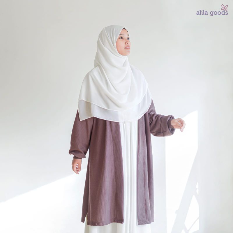 Outer Waffle⁣⁣⁣⁣⁣⁣⁣⁣⁣⁣⁣ hijab alila