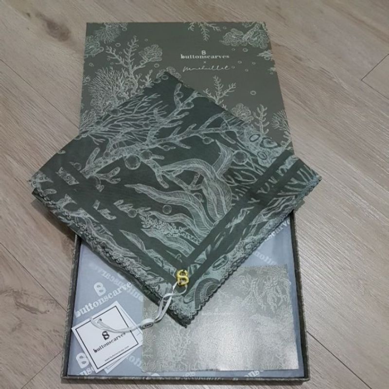 El mar minorca storm buttonscarves