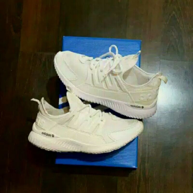 SEPATU WANITA ADIDAS ZOOM RUNNER SPORT CASUAL