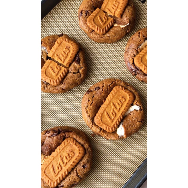 

Lotus S'More Cookies