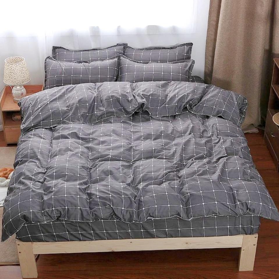 ➣ GOSPREI SPREI MOTIF KOTAK-KOTAK HITAM PUTIH ABU KHAKI AESTHETIC KOREA ( TANPA BEDCOVER ) ☁