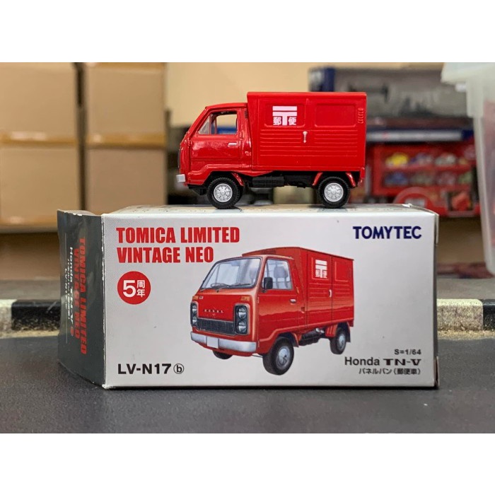 Tomica Limited Vintage Neo LV-N17b Honda TN-V Panel Van (Postal Car)