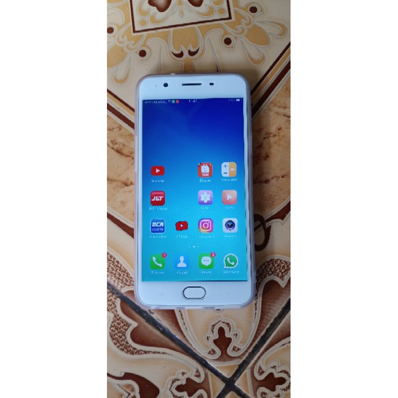 HP Oppo F1S