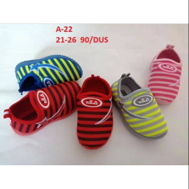 Sepatu Sneaker Anak A-22 Import