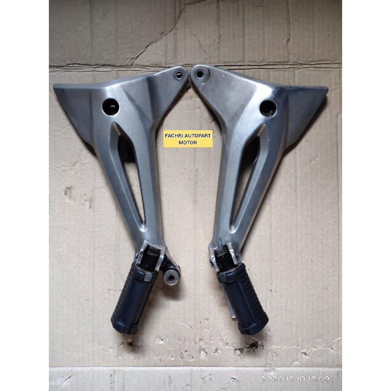 Footstep Foot Step Postep belakang Supra fit new original