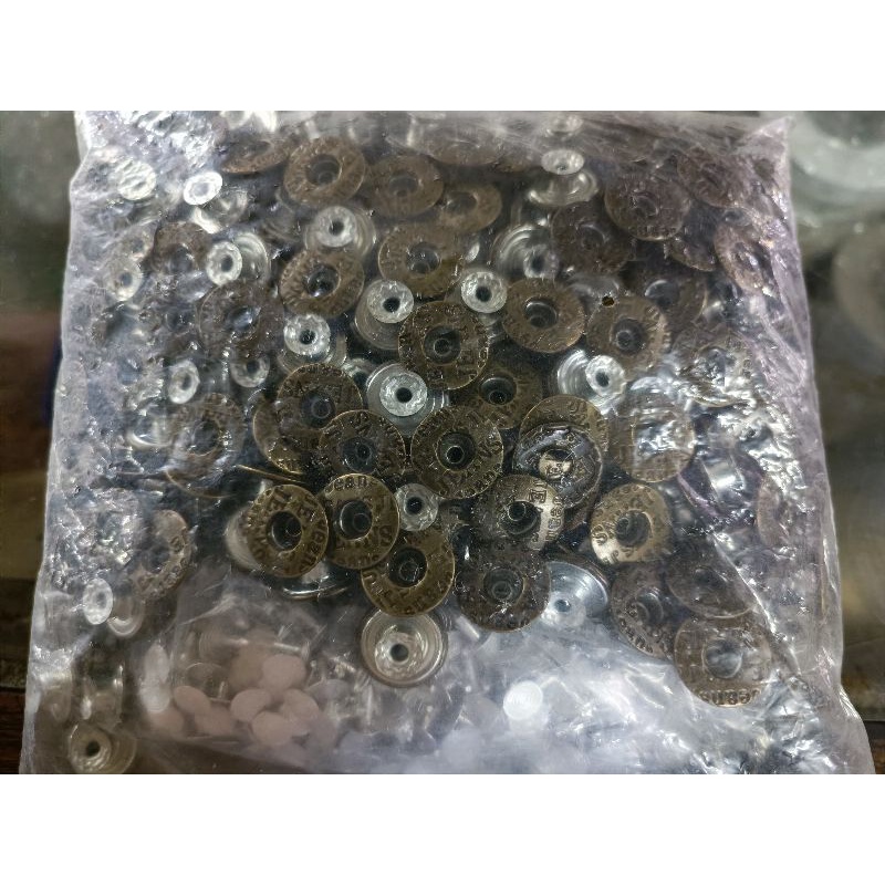 Kancing Jeans / Kenop Besi Goyang ( 1 pak = -/+500bj )