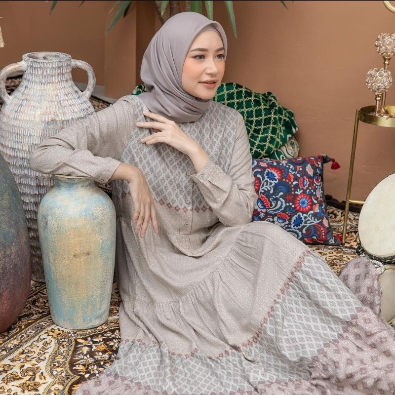 Last Stock Lateefa Dress Nude XS By Heaven Lights HL