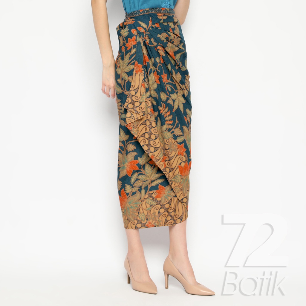 ROK BATIK SPAN Skirt Lilit Kebaya Instan Modern Wanita Motif Kembang Warna Biru 724007 Cap 72 - Rok Batik Lilit Bawahan Skirt Kamen Kebaya Songket Batik Panjang Plisket Span Instan Jadi Bali Lembaran Premium Modern Untuk Wanita Kondangan