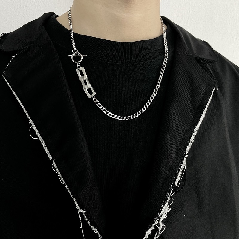 Kalung Model Jahitan Gaya Retro