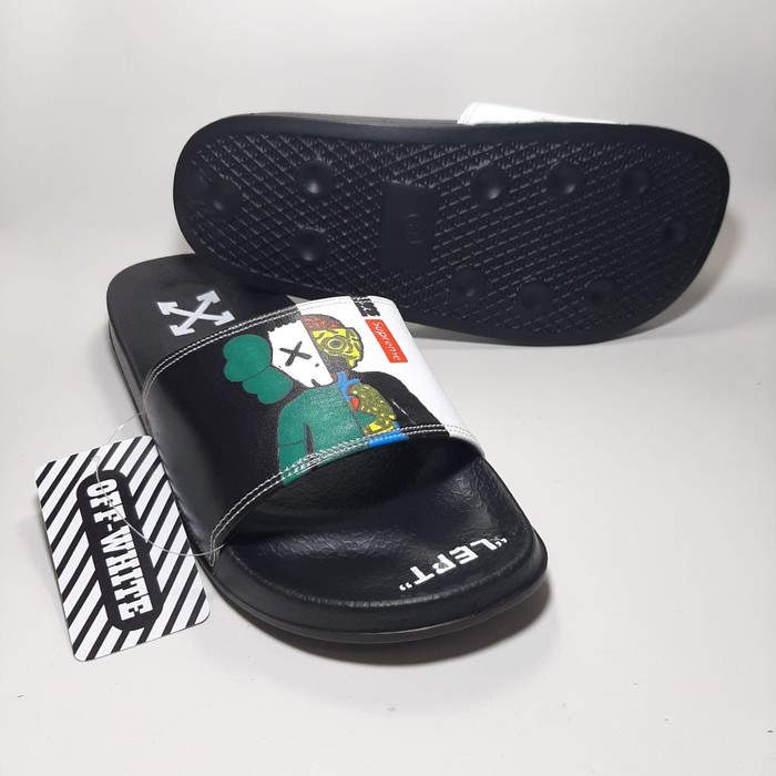 Sendal Slide KAWS x UNIQLO Sesame Street Pria Sendal Flip Flop Pria Sendal Slop Cowok Terlaris