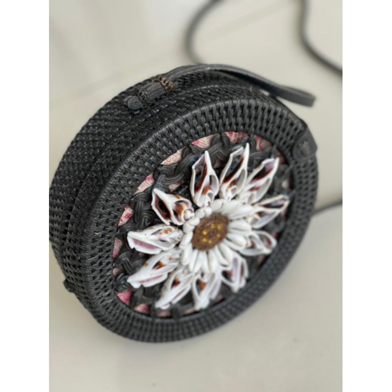 tas rotan bali