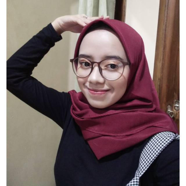 Hijab segiempat koyu potton sigma lasercut
