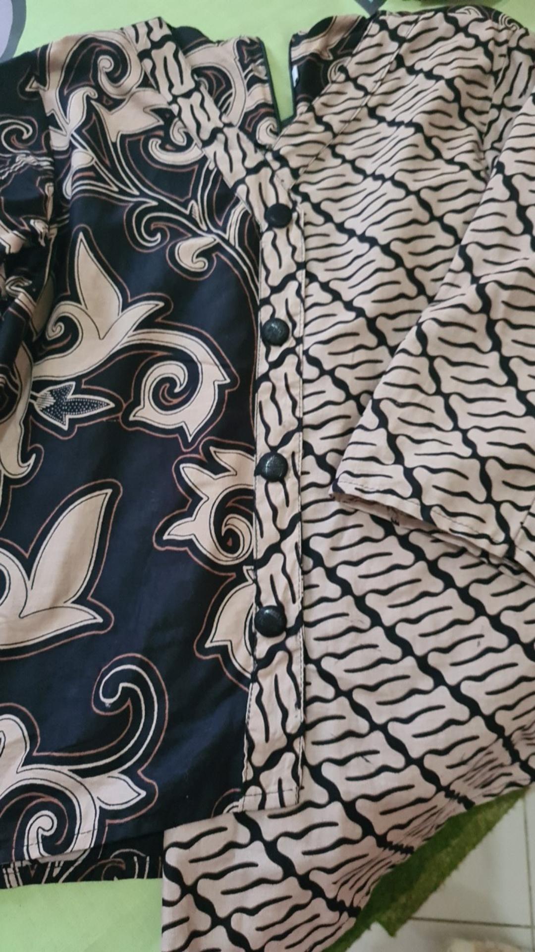 Crop Top Etnik Atasan Batik Wanita Modern By  Batik Dua Putri Collection